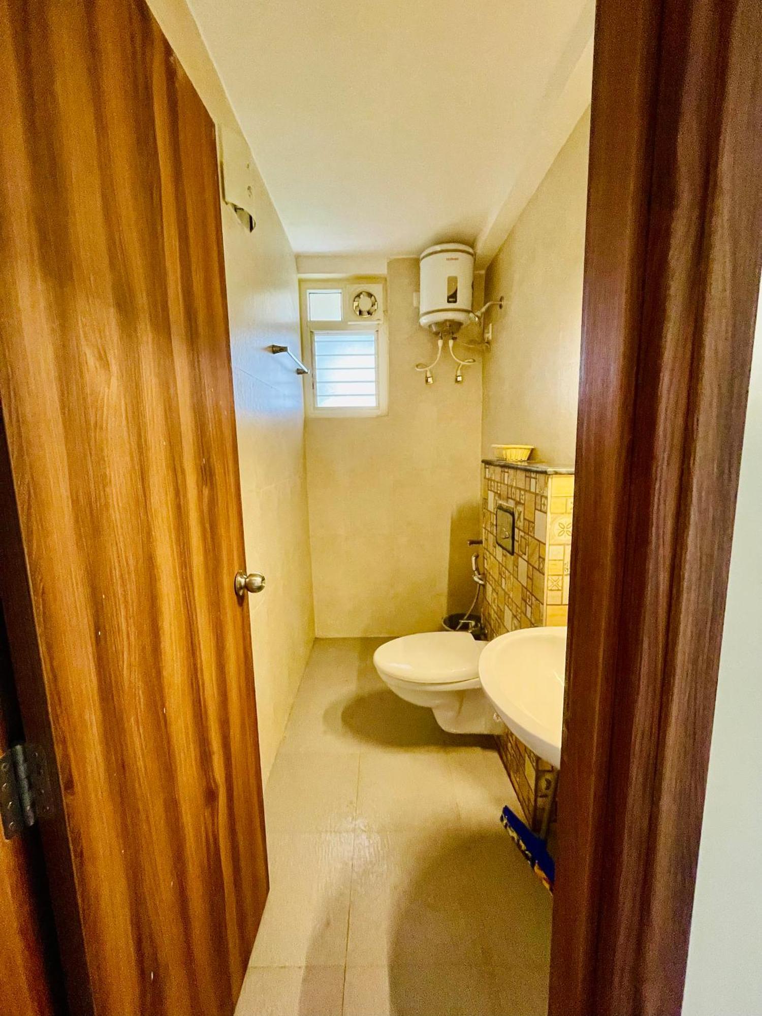 Sea Breeze 1 Bhk Apartment A12 Calangute,North Goa Nagoa Exterior foto